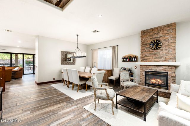 4008 E LARIAT Lane, Phoenix, AZ 85050