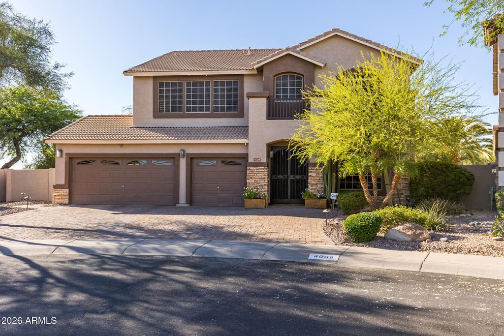4008 E LARIAT Lane, Phoenix, AZ 85050