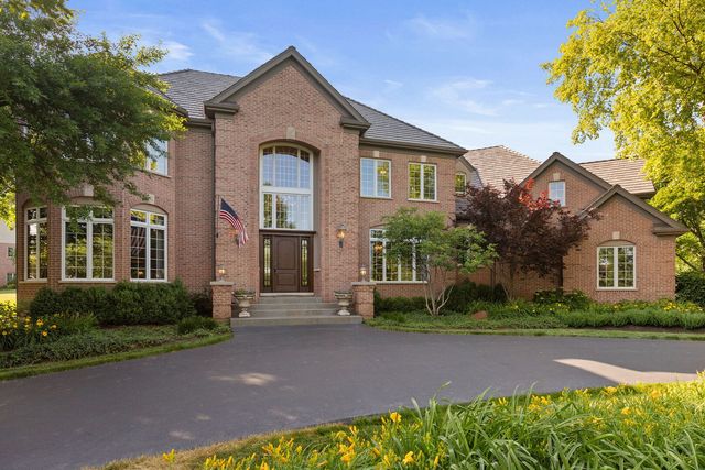 110 Hillshire Drive, Inverness, IL 60010
