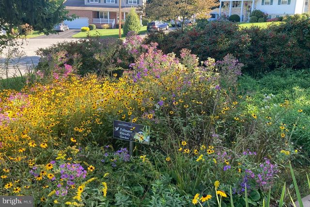 2180 BLENHEIM CT, York, PA 17403