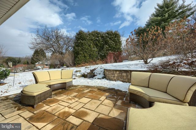 2180 BLENHEIM CT, York, PA 17403