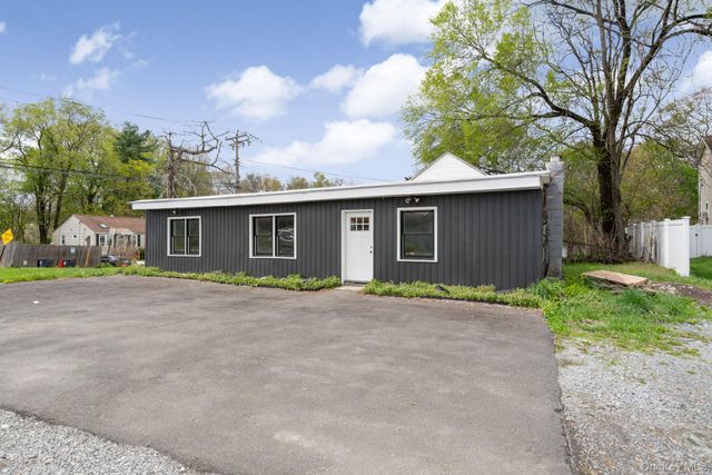 637 Violet Avenue, Hyde Park, NY 12538