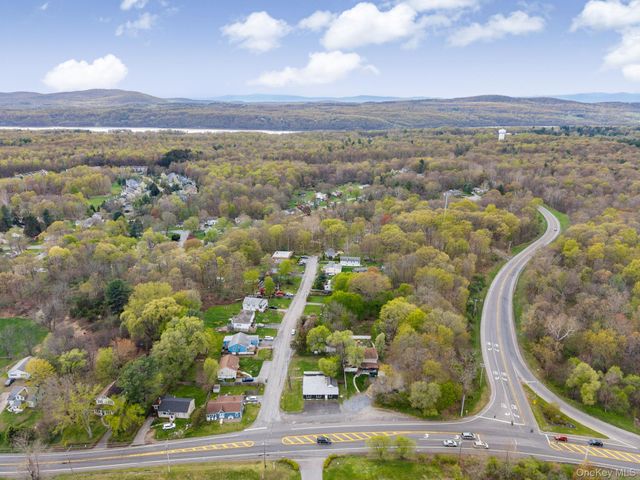637 Violet Avenue, Hyde Park, NY 12538