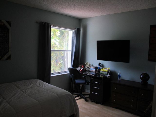 5655 LA QUINTA Court, Lake Worth, FL 33463