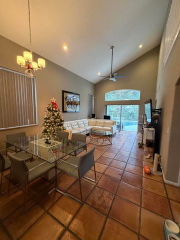 5655 LA QUINTA Court, Lake Worth, FL 33463