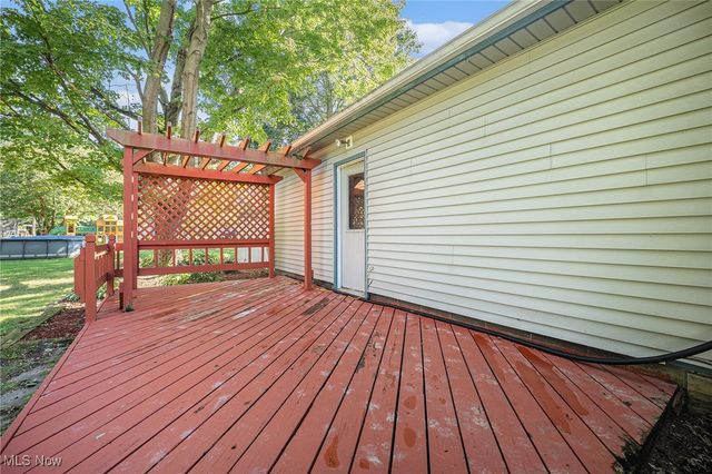 7032 Reed Road, Conneaut, OH 44030
