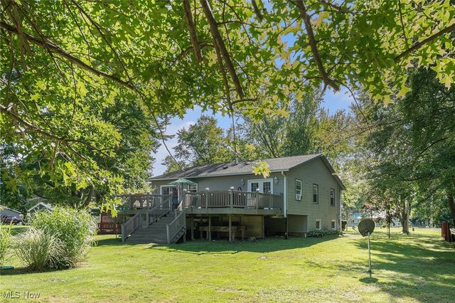 7032 Reed Road, Conneaut, OH 44030