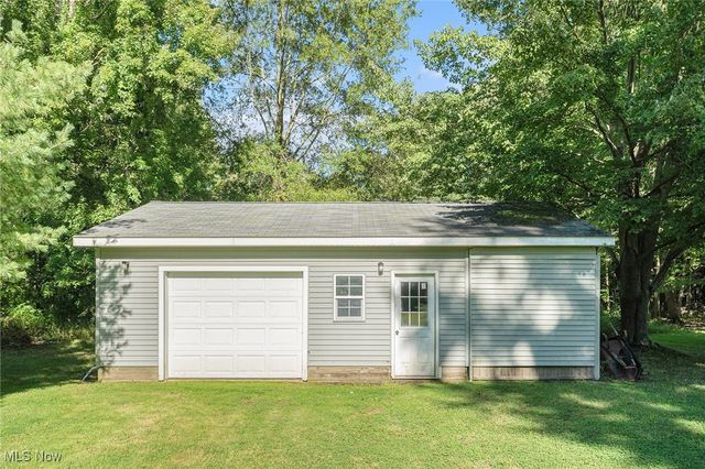 7032 Reed Road, Conneaut, OH 44030