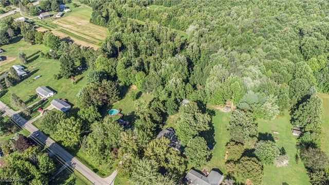 7032 Reed Road, Conneaut, OH 44030
