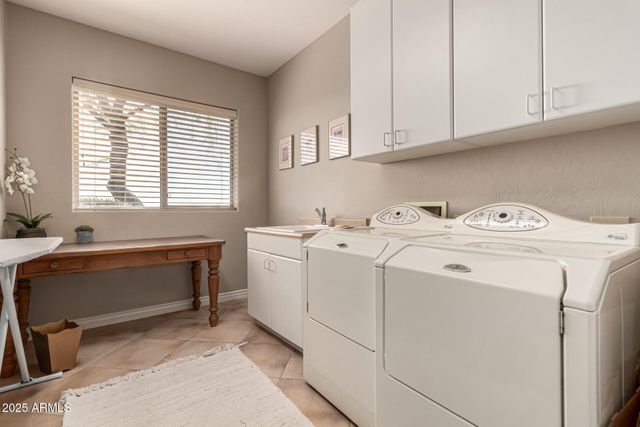 42145 N FAIRGREEN Court, Anthem, AZ 85086