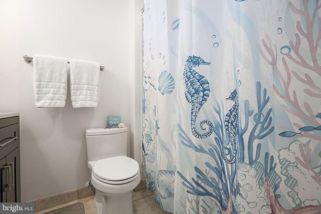 8515 FOUNDRY RUN DR, Fredericksburg, VA 22408