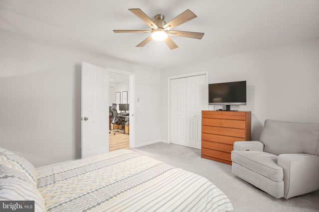 8515 FOUNDRY RUN DR, Fredericksburg, VA 22408