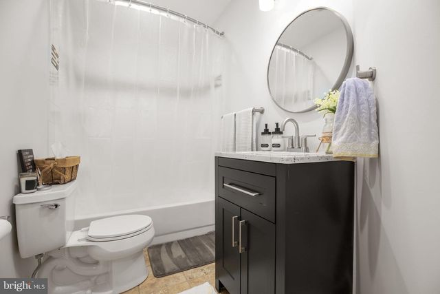 8515 FOUNDRY RUN DR, Fredericksburg, VA 22408