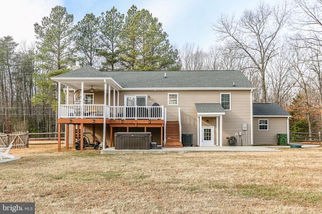 8515 FOUNDRY RUN DR, Fredericksburg, VA 22408