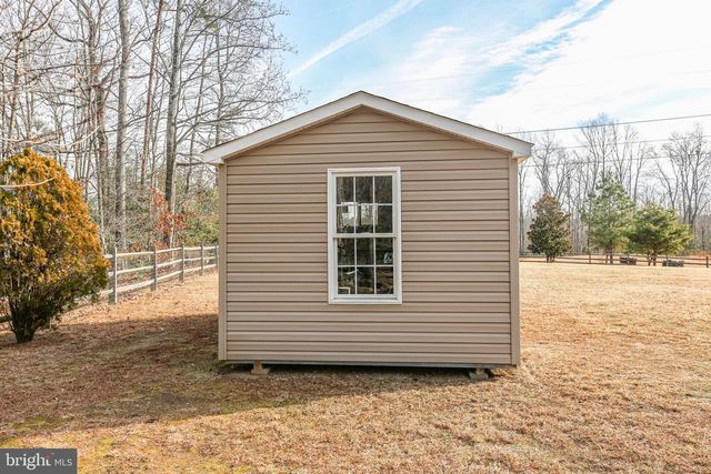 8515 FOUNDRY RUN DR, Fredericksburg, VA 22408