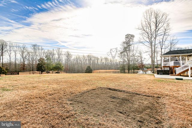 8515 FOUNDRY RUN DR, Fredericksburg, VA 22408