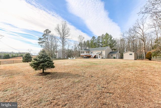 8515 FOUNDRY RUN DR, Fredericksburg, VA 22408