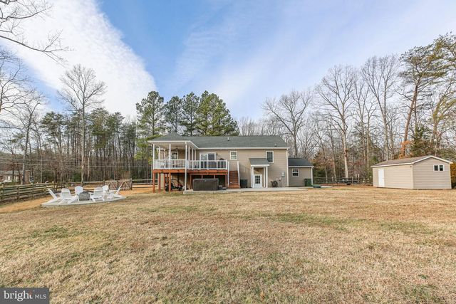 8515 FOUNDRY RUN DR, Fredericksburg, VA 22408