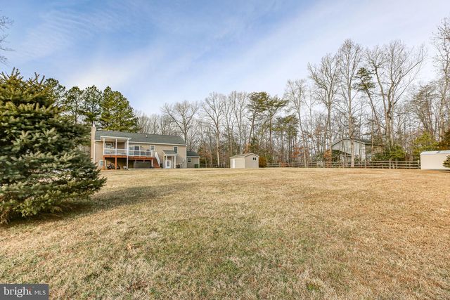 8515 FOUNDRY RUN DR, Fredericksburg, VA 22408