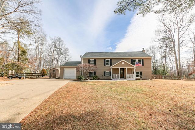 8515 FOUNDRY RUN DR, Fredericksburg, VA 22408