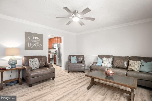 8515 FOUNDRY RUN DR, Fredericksburg, VA 22408