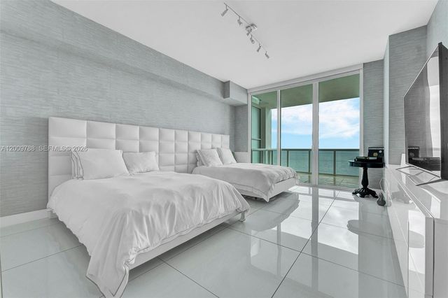 50 S Pointe Dr 2102, Miami Beach, FL 33139