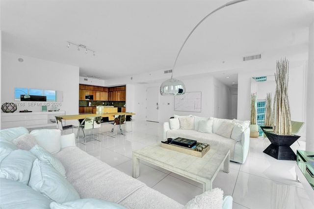 50 S Pointe Dr 2102, Miami Beach, FL 33139