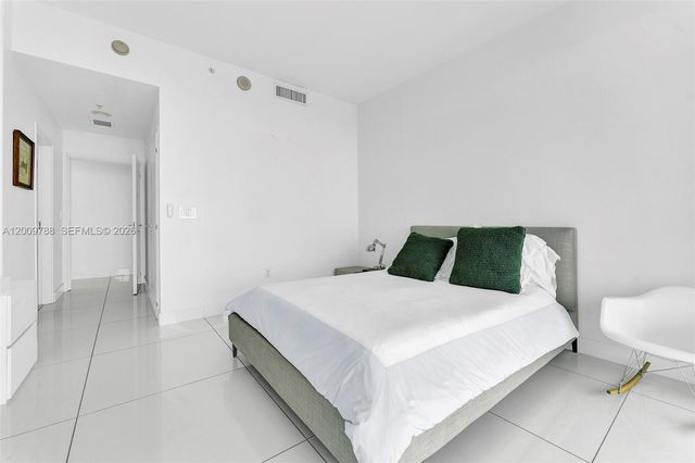 50 S Pointe Dr 2102, Miami Beach, FL 33139