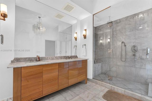 50 S Pointe Dr 2102, Miami Beach, FL 33139