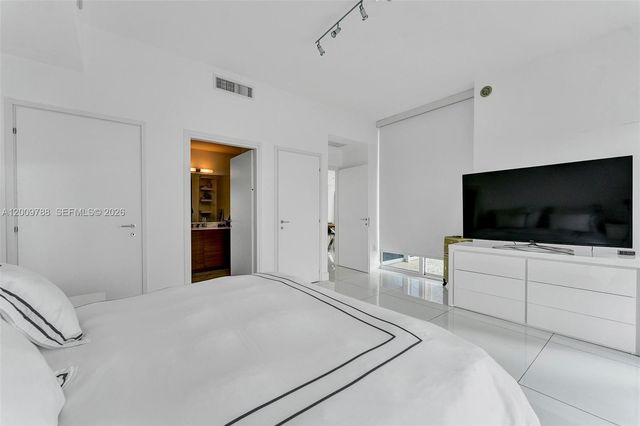 50 S Pointe Dr 2102, Miami Beach, FL 33139