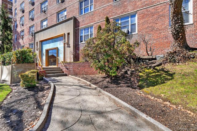 5601 Riverdale Avenue 5L, Bronx, NY 10471