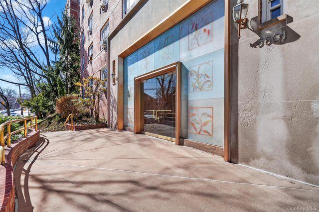 5601 Riverdale Avenue 5L, Bronx, NY 10471