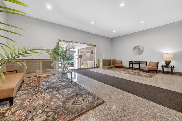 5601 Riverdale Avenue 5L, Bronx, NY 10471