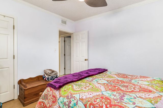 2 Adkinson Dr, Pensacola, FL 32506