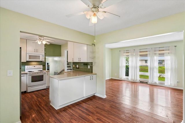 1263 Honeysuckle Lane, Charleston, SC 29412