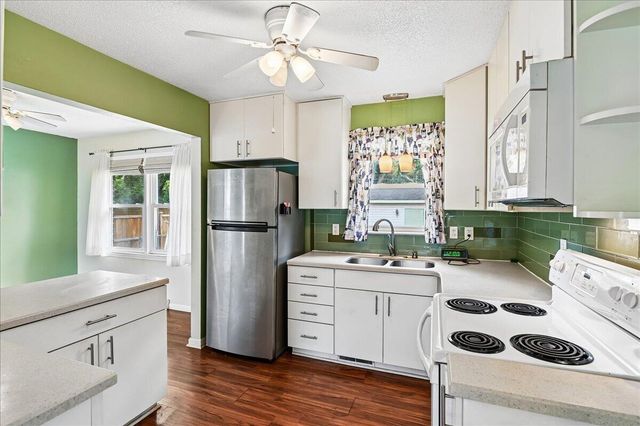 1263 Honeysuckle Lane, Charleston, SC 29412