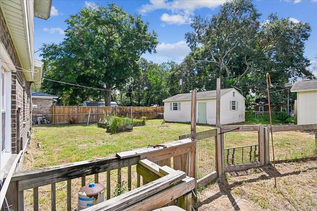 1263 Honeysuckle Lane, Charleston, SC 29412