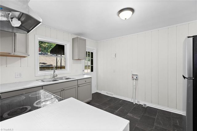 1114 W Academy Street, Winston-salem, NC 27101