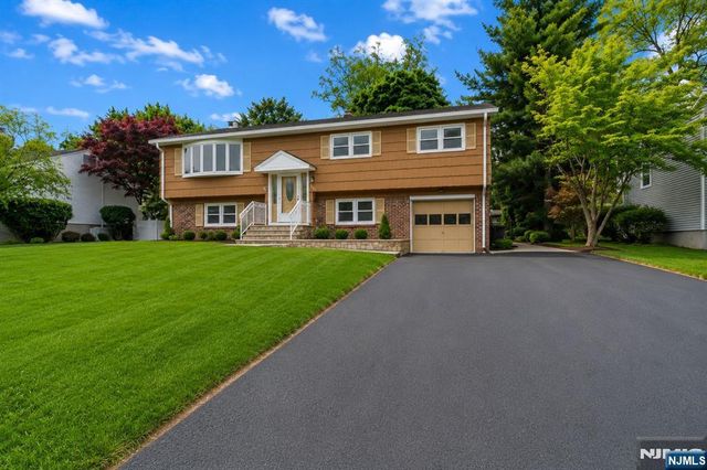 230 Orchard Drive, Mahwah, NJ 07430