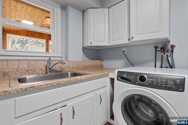 230 Orchard Drive, Mahwah, NJ 07430