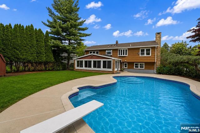 230 Orchard Drive, Mahwah, NJ 07430