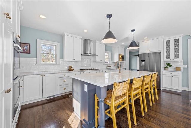 111 Park Avenue, Wilmette, IL 60091