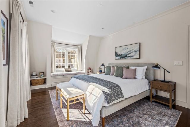 111 Park Avenue, Wilmette, IL 60091