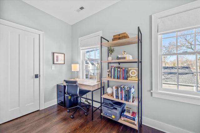 111 Park Avenue, Wilmette, IL 60091