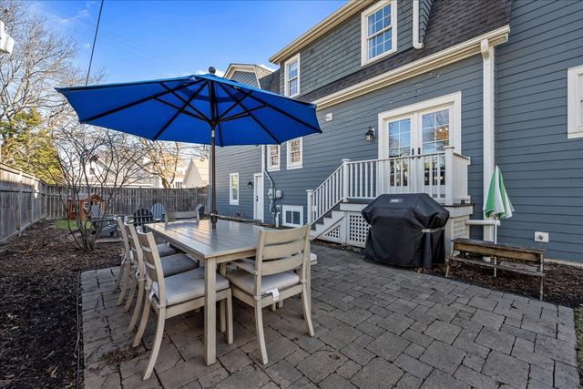 111 Park Avenue, Wilmette, IL 60091