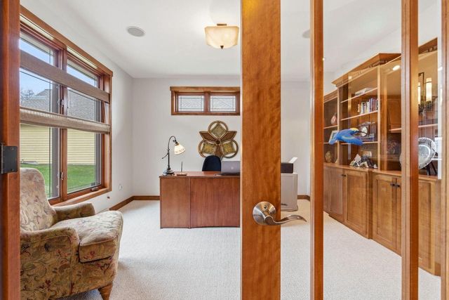 N26W30183 Maple AVENUE, Pewaukee, WI 53072