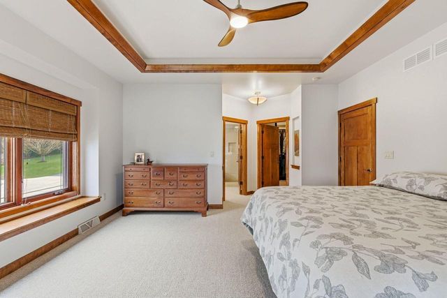 N26W30183 Maple AVENUE, Pewaukee, WI 53072