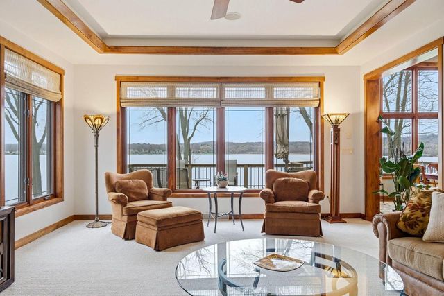 N26W30183 Maple AVENUE, Pewaukee, WI 53072