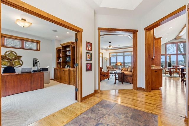 N26W30183 Maple AVENUE, Pewaukee, WI 53072