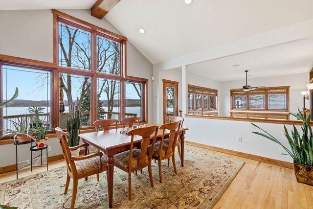 N26W30183 Maple AVENUE, Pewaukee, WI 53072